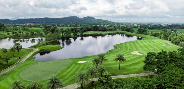 Alpine Golf Resort Chiangmai — photograph 2