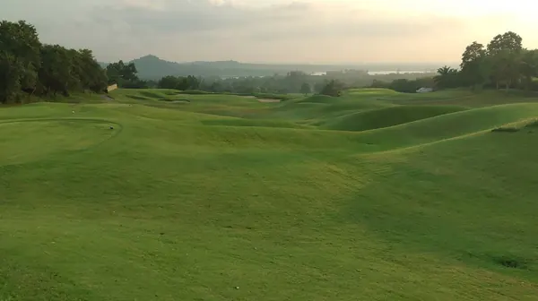 Burapha Golf & Resort — 照片 2