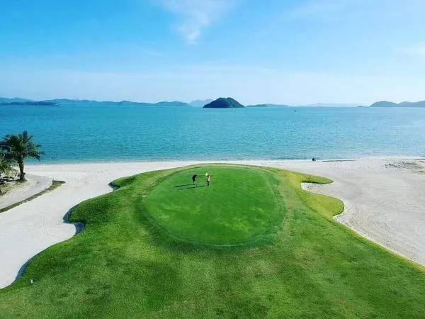 Mission Hills Phuket Golf Resort — photograph 4