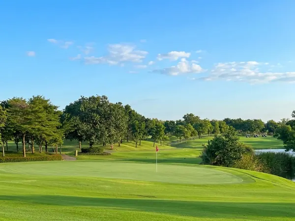 Royal Bang Pa-In Golf Club — 照片 8