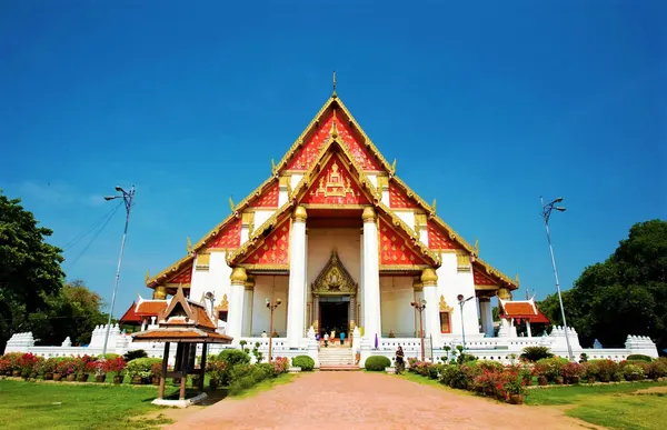 Ayutthaya by van & river cruise — photograph 2